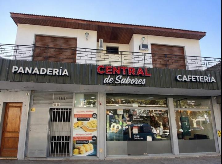 Local comercial · 165m² · 3 Ambientes