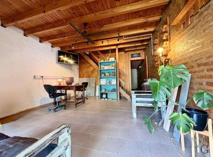 Local comercial · 40m² · 3 Ambientes · 2 Cocheras