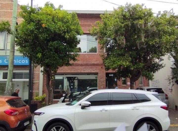 Local comercial · 300m² · 1 Cochera