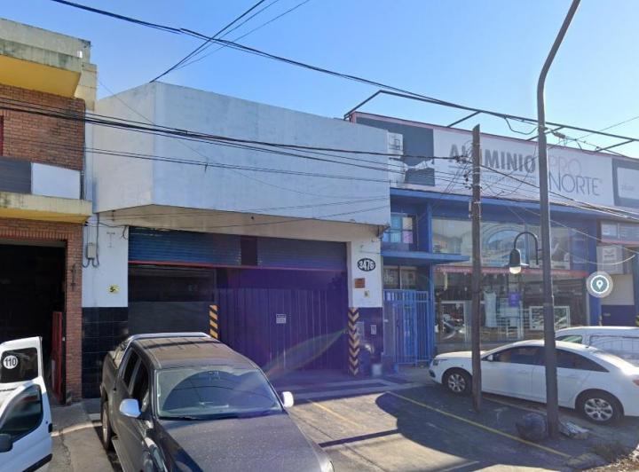 Local comercial · 320m²