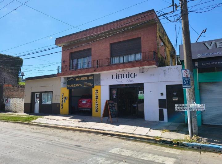 Local comercial · 164m²