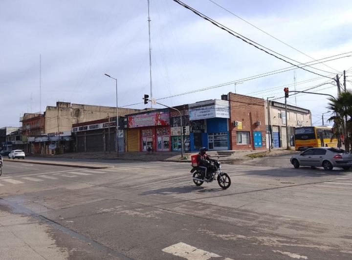 Local comercial · 210m²