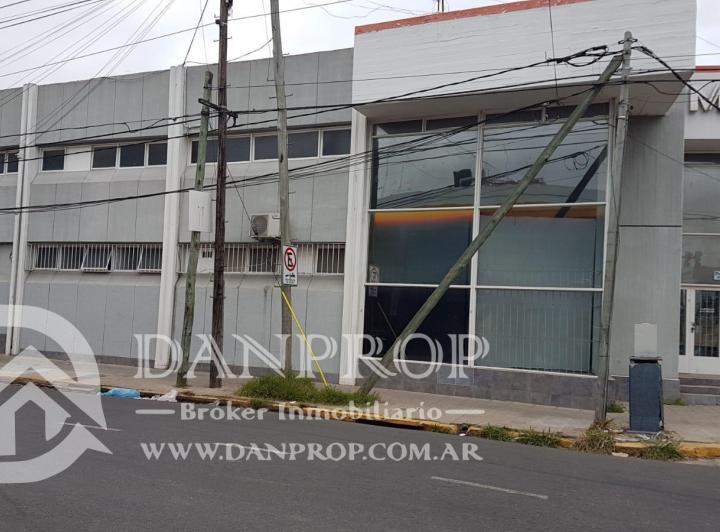 Local comercial · 972m²