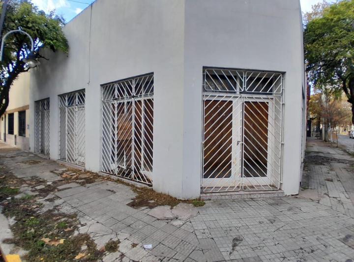 Local comercial · 149m²