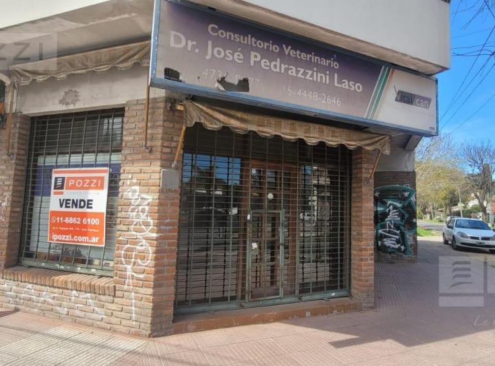 Local comercial · 230m² · 6 Ambientes · 3 Cocheras