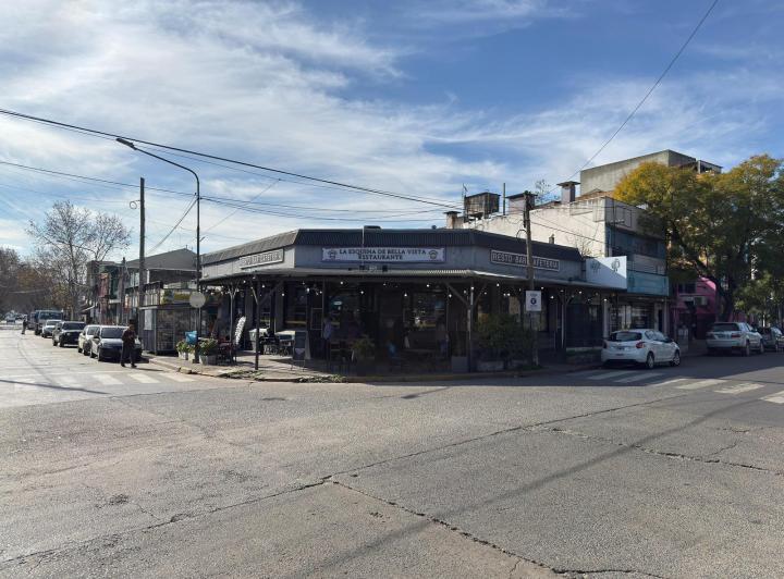 Local comercial · 255m² · 4 Ambientes