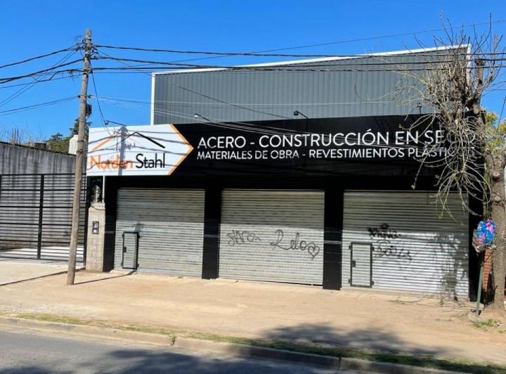 Local comercial · 410m² · 5 Cocheras