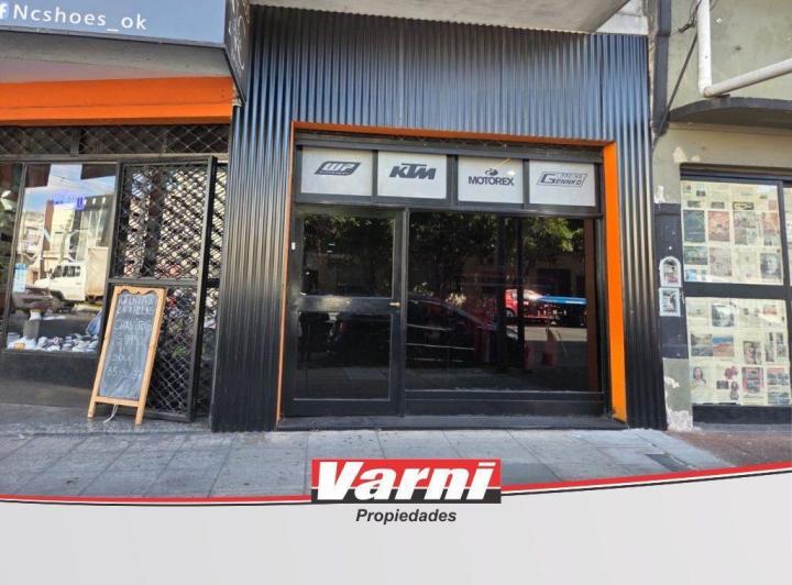 Local comercial · 104m²