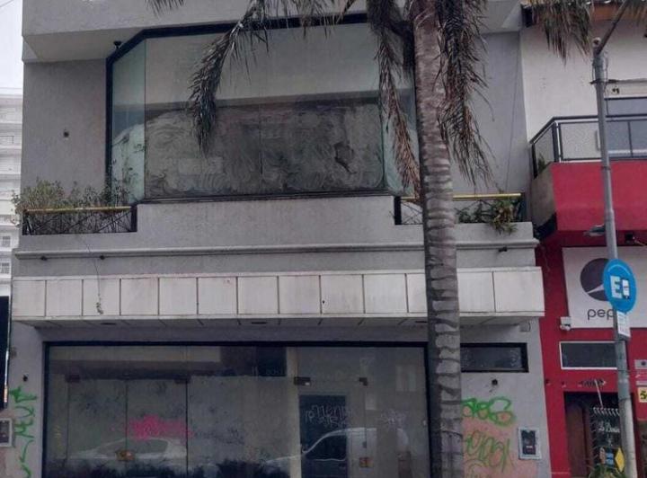 Local comercial · 600m²
