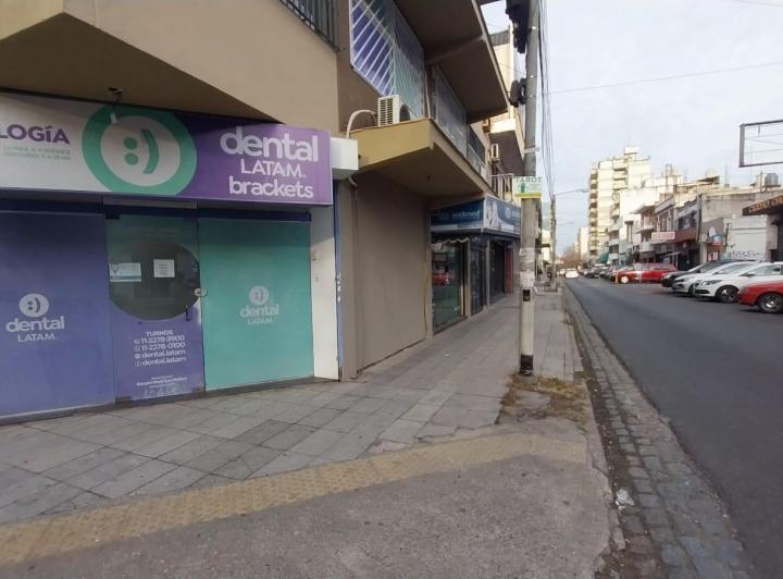 Local comercial · 94m²