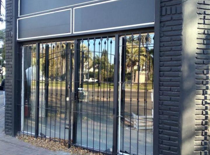 Local comercial · 190m²