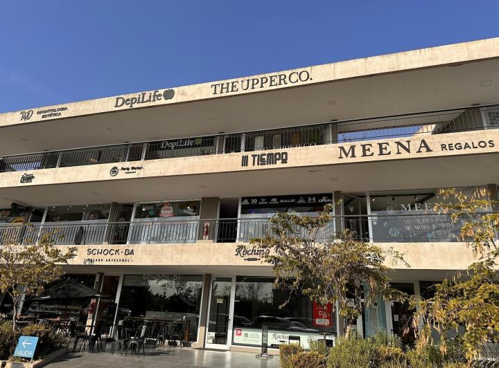 Local comercial · 67m² · 1 Cochera