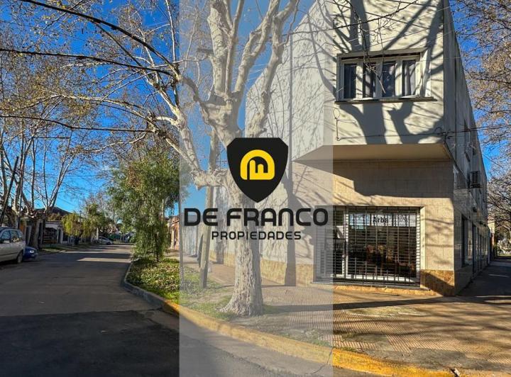 Local comercial · 458m² · 3 Ambientes · 7 Cocheras