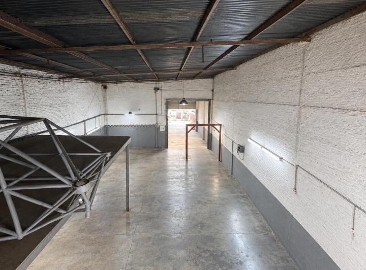Local comercial · 300m²