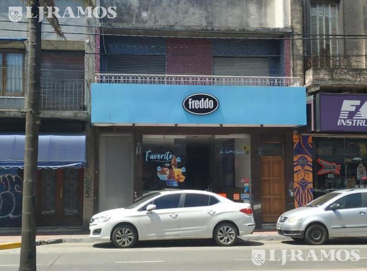 Local comercial · 341m²
