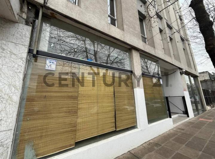 Local comercial · 329m² · 5 Ambientes