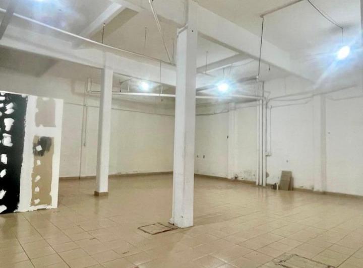 Local comercial · 250m² · 1 Ambiente