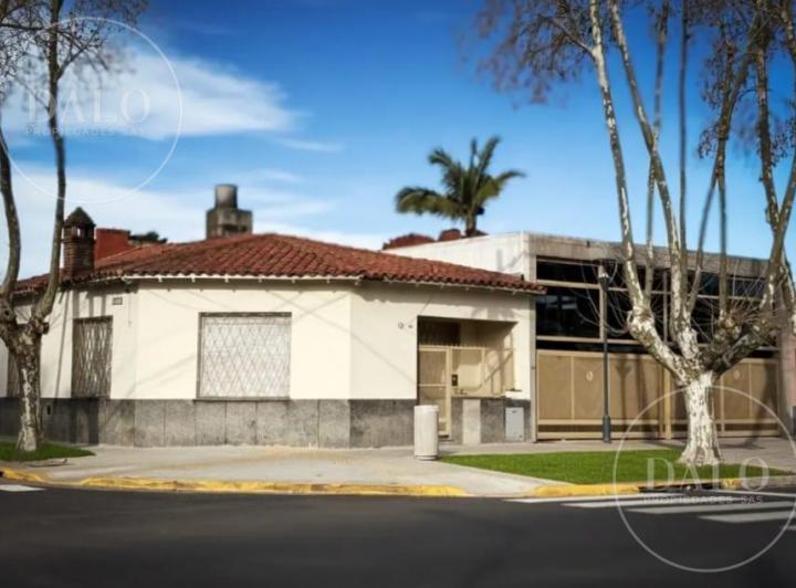 Local comercial · 86m² · 3 Ambientes · 6 Cocheras