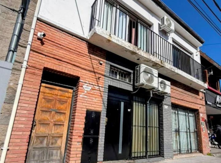 Local comercial · 240m²