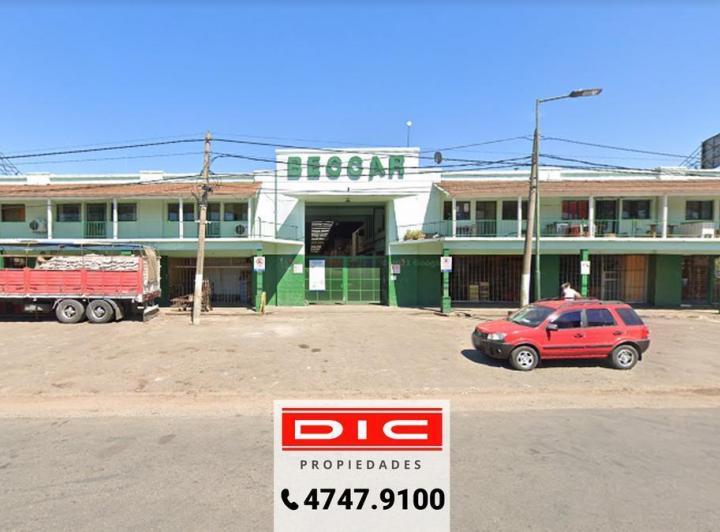 Local comercial · 352m²