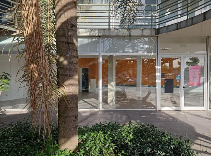 Local comercial · 114m²