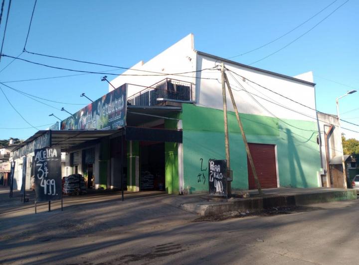 Local comercial · 300m²