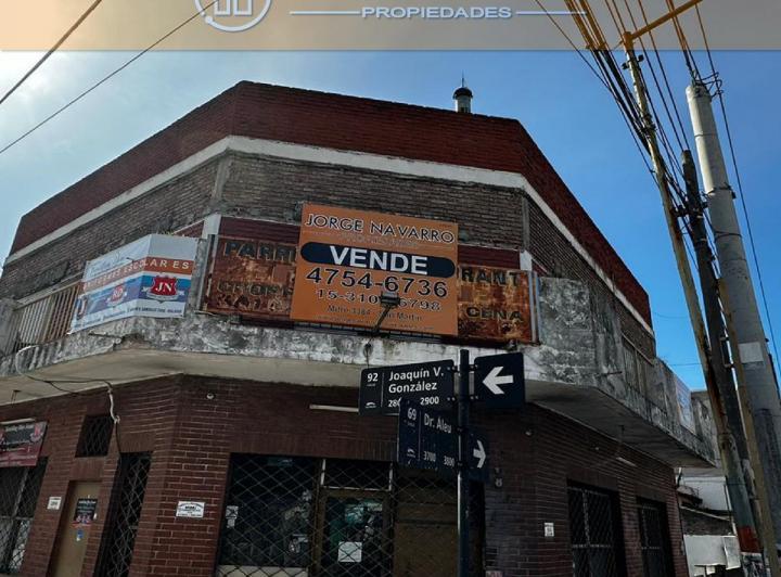 Local comercial · 235m²