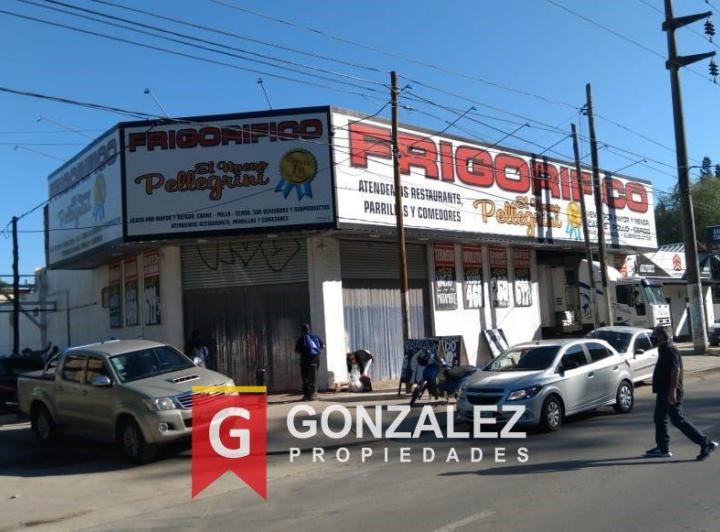 Local comercial · 950m²