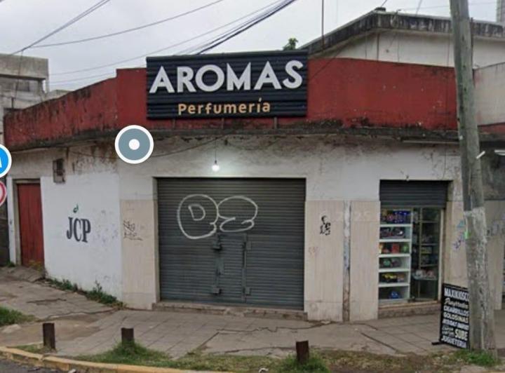 Local comercial · 174m² · 1 Cochera