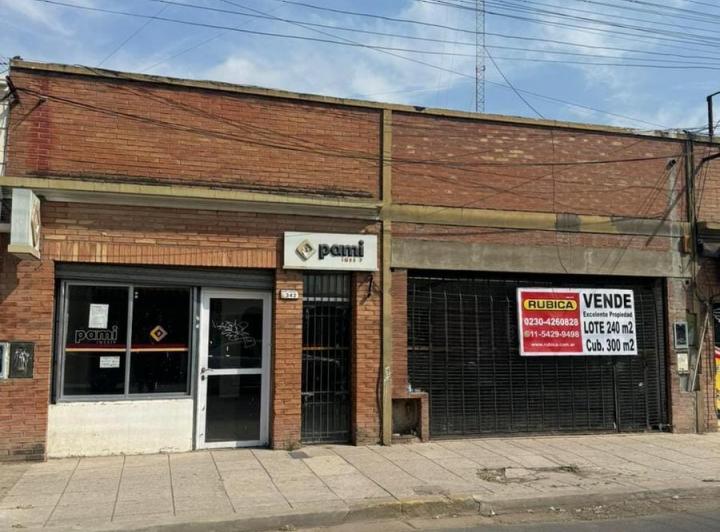 Local comercial · 300m²