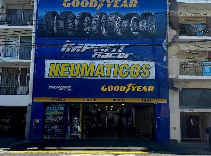 Local comercial · 200m²