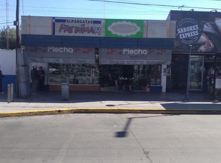 Local comercial · 450m²