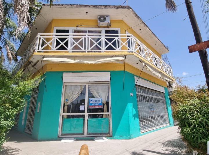 Local comercial · 247m² · 6 Ambientes · 1 Cochera