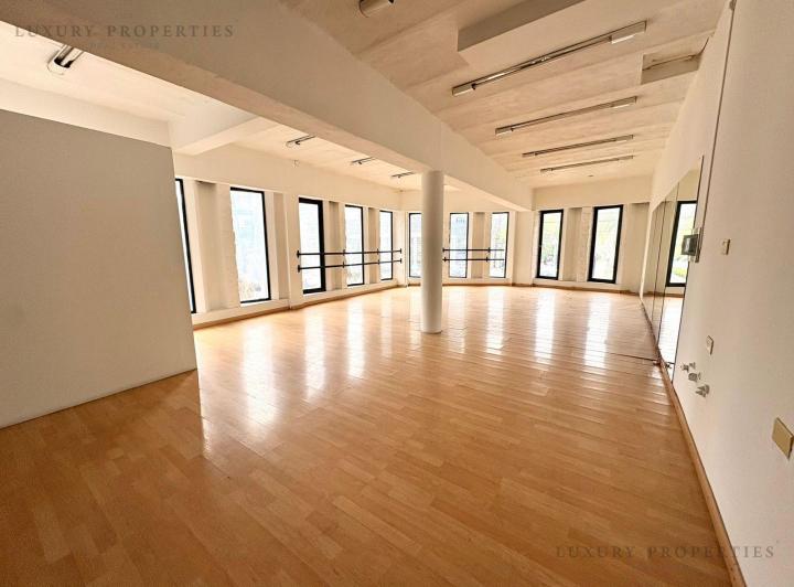 Local comercial · 300m²