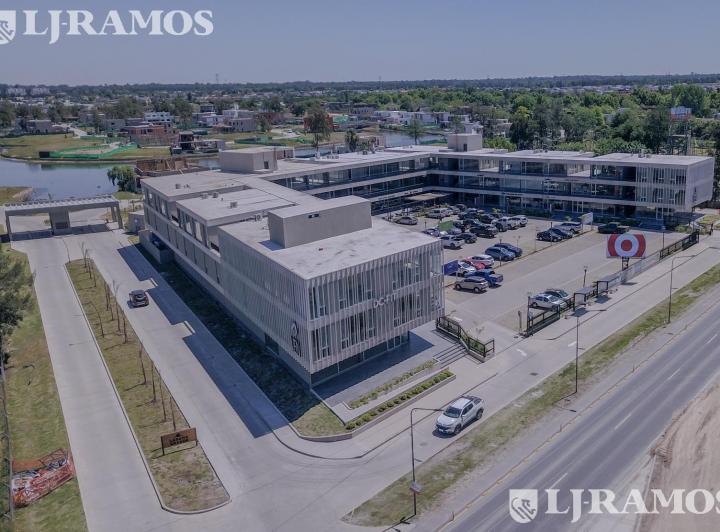 Local comercial · 61m²