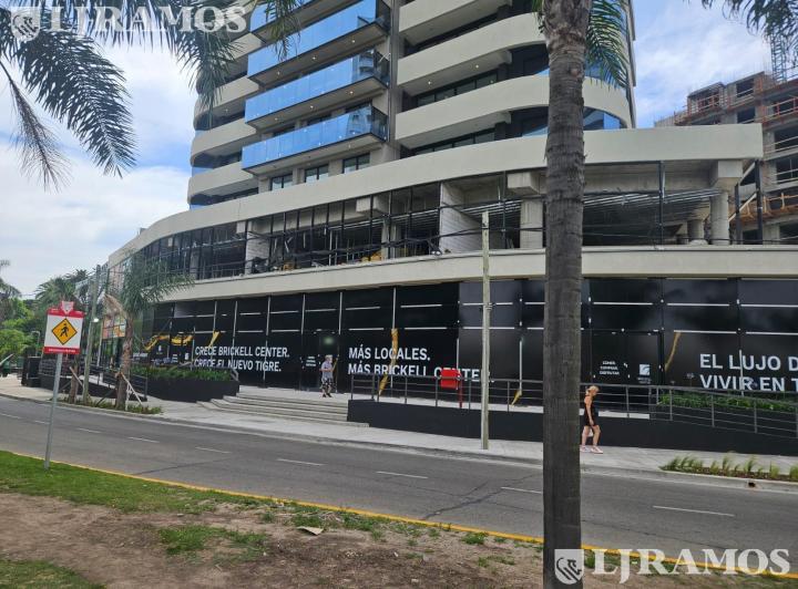 Local comercial · 175m²