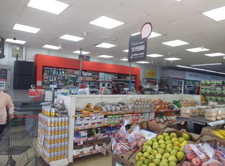 Local comercial · 806m² · 10 Cocheras