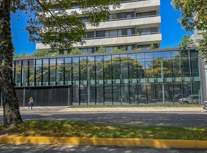 Local comercial · 603m² · 18 Cocheras