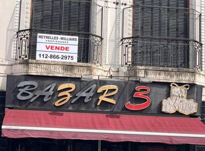 Local comercial · 250m² · 4 Ambientes