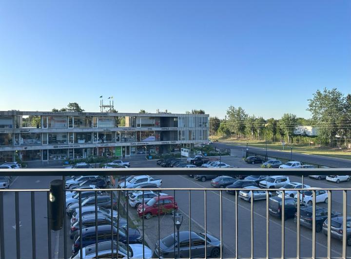 Local comercial · 134m²
