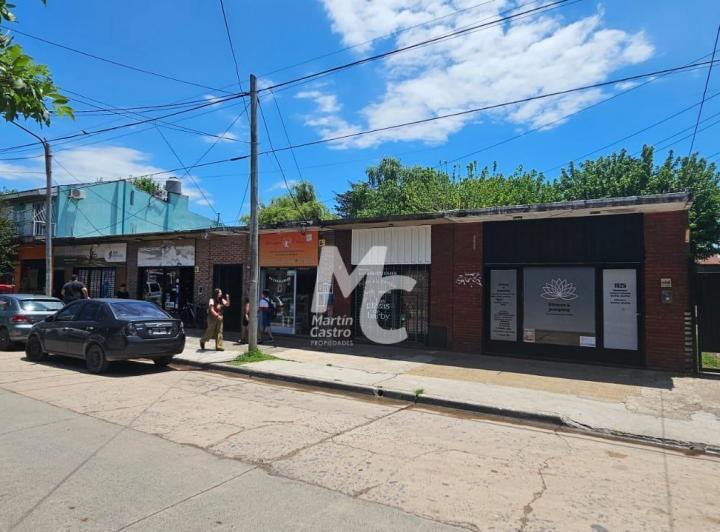 Local comercial · 220m²