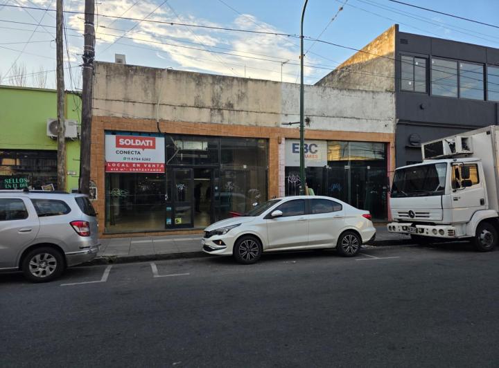 Local comercial · 414m²