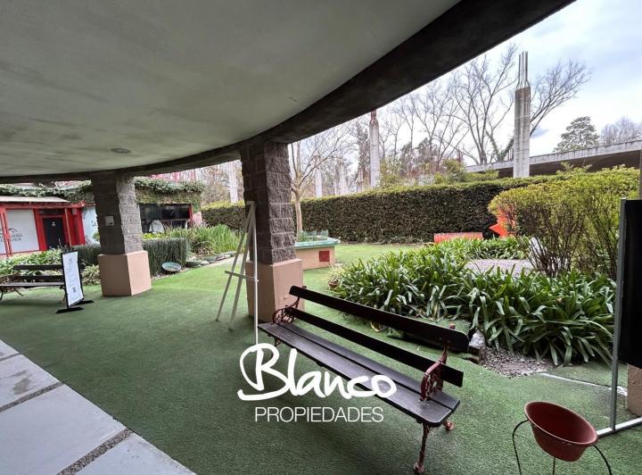 Local comercial · 57m²