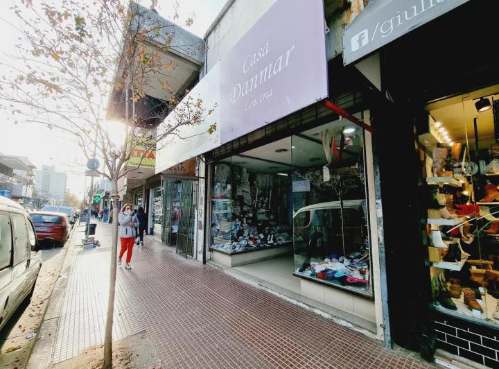 Local comercial · 160m²