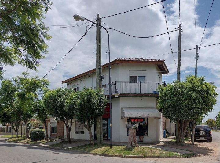 Local comercial · 369m²