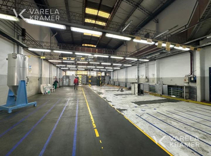 Local comercial · 1840m²