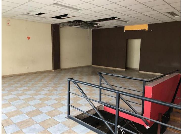Local comercial · 320m² · 1 Ambiente