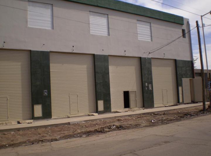 Local comercial · 298m²