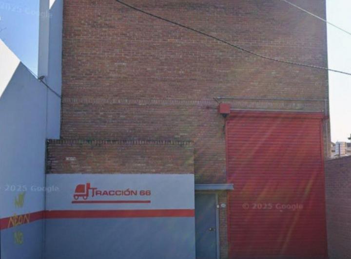 Local comercial · 194m² · 3 Ambientes · 2 Cocheras