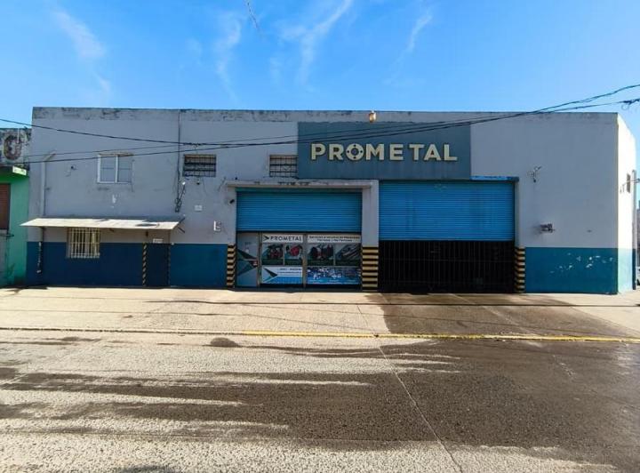Local comercial · 480m²